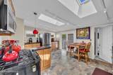 17 Howland Place - Photo 14