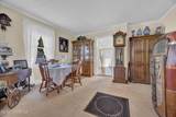 17 Howland Place - Photo 9