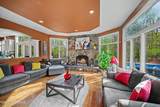 6 Carousel Court - Photo 18