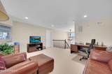 407 Edinburgh Place - Photo 37