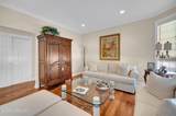 407 Edinburgh Place - Photo 5