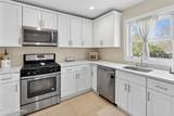 325 18th Avenue - Photo 16