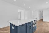 389 Southern Boulevard - Photo 11