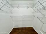 407 Hampton Court - Photo 11