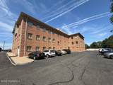 515 Plainfield Avenue - Photo 2