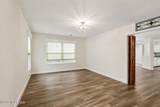 413 Yorkshire Place - Photo 12