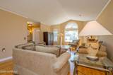 87 Canterbury Lane - Photo 6