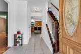 8 Colleen Way - Photo 6
