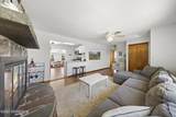 34 Lake Singleton Court - Photo 14