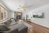 34 Lake Singleton Court - Photo 16