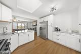 34 Lake Singleton Court - Photo 8