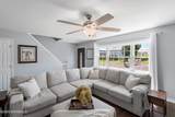 97 Perry Street - Photo 16