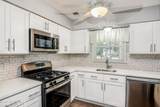 8 Colonial Court - Photo 10