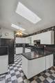 35 Buckingham Drive - Photo 10