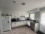 676A New Castle Court - Photo 10