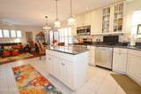 2555 Ridgemont Court - Photo 12