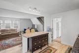 27 Dupont Avenue - Photo 8