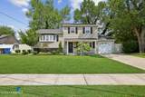 18 Carlton Avenue - Photo 1