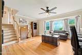 19 Barton Road - Photo 6
