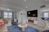 90 Hillside Street - Photo 17