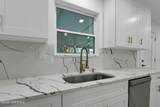 11 Twyford Lane - Photo 8