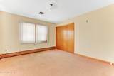 335 Maple Place - Photo 18