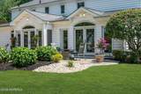 12 Memorial Road - Photo 60