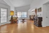 1207B Thornbury Lane - Photo 9