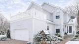 12 Crest Road - Photo 1