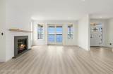 1131 Green Street - Photo 16