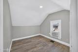 907 Bond Street - Photo 22
