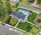 19 Roslyn Drive - Photo 1