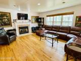 405 Lawrence Avenue - Photo 7