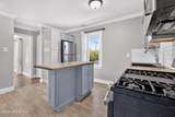 907 Bond Street - Photo 18