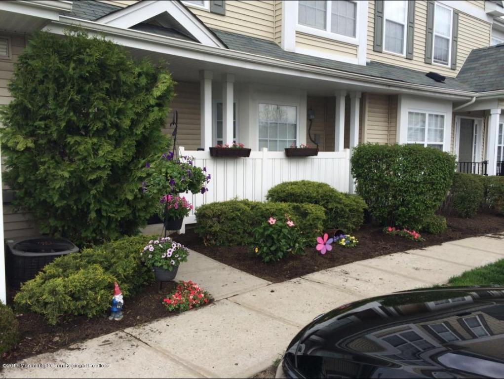 236 Brookfield Drive - Photo 1