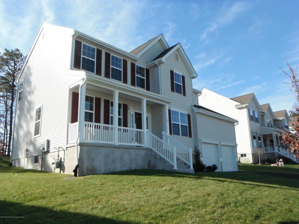 9 Nantucket Avenue - Photo 1