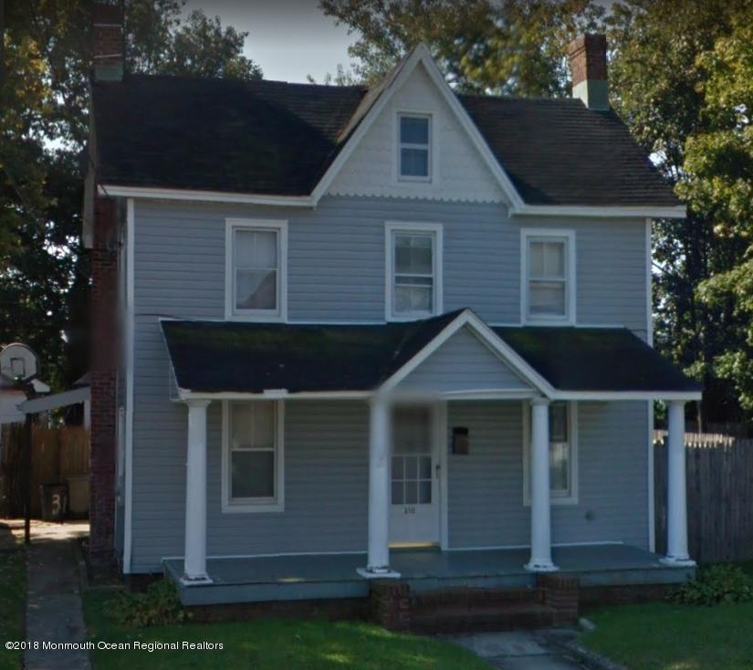 310 Slocum Place - Photo 1
