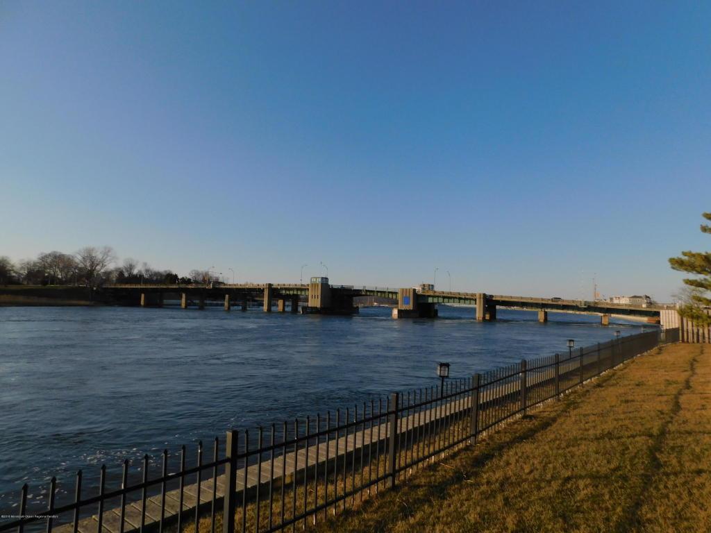 2 Rumson Road - Photo 1
