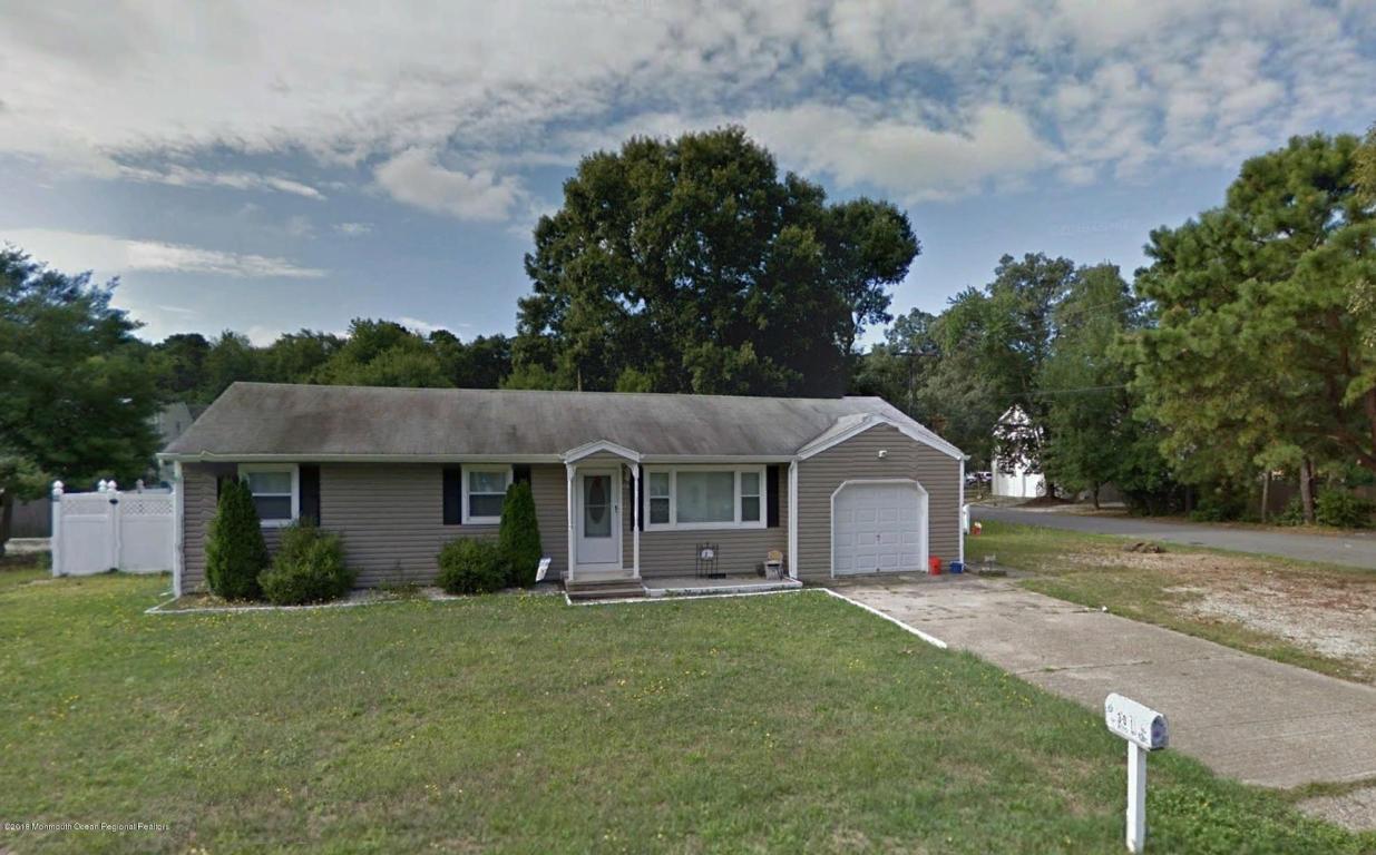 301 Hemlock Drive - Photo 1