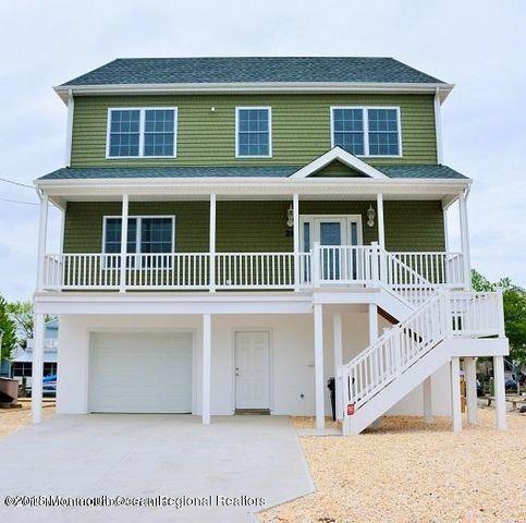 67 Woodhaven Avenue - Photo 1