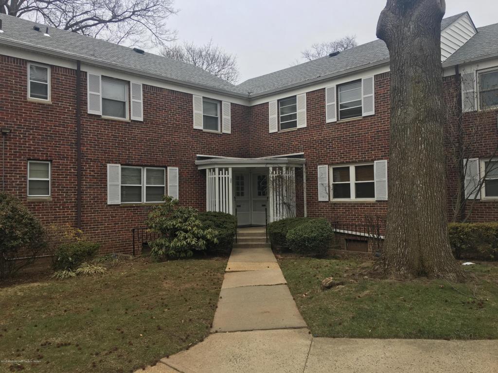 33 Manor Drive - Photo 1