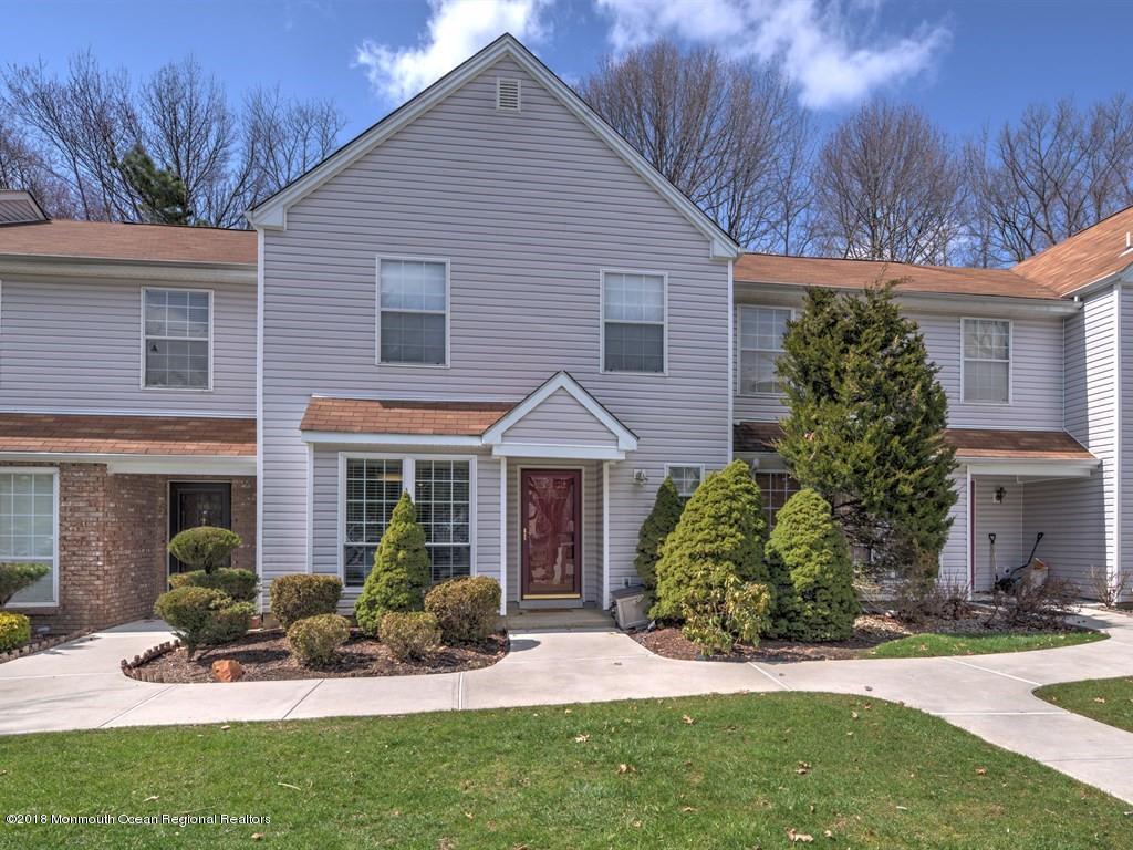 82 Foxwood Place - Photo 1