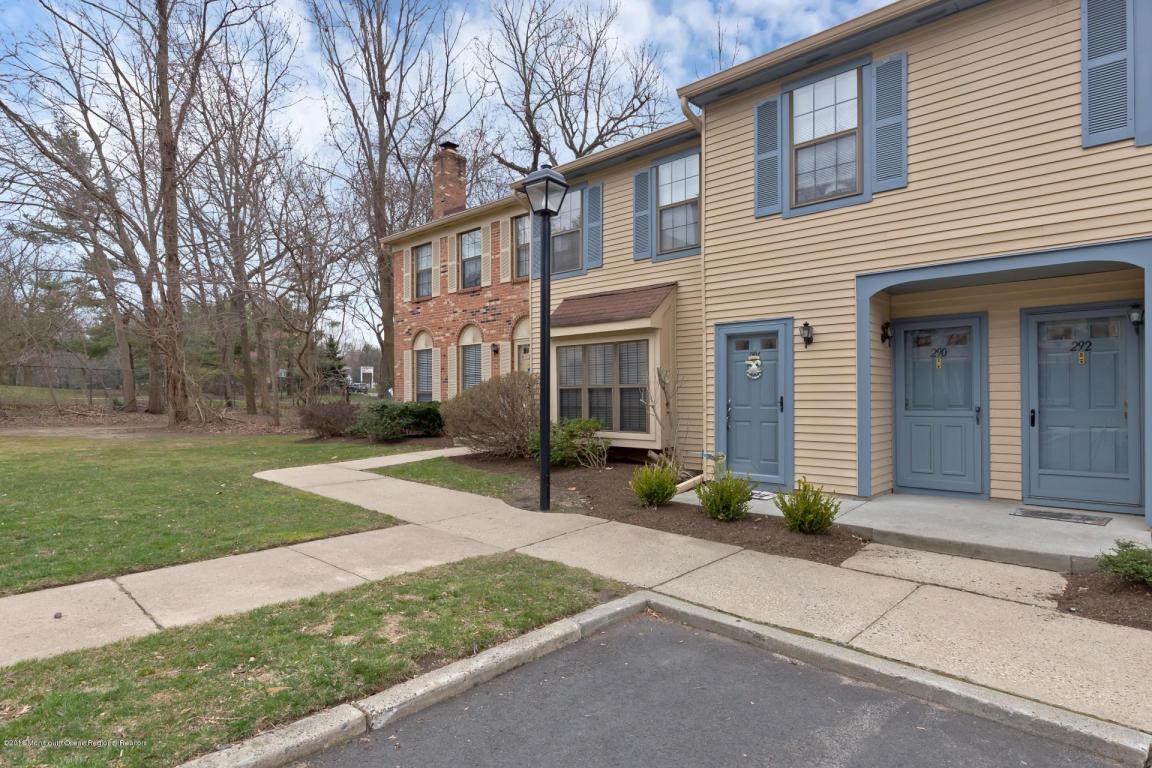 291 Gloucester Court - Photo 1