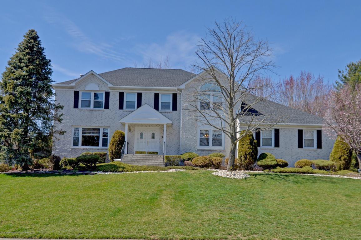 48 Amagansett Drive - Photo 1