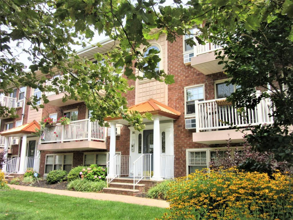 301 4th Avenue - Photo 1