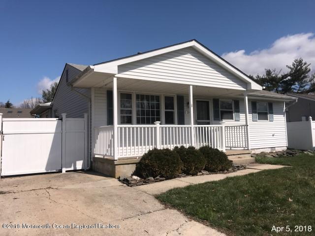 240 Twin Lakes Boulevard - Photo 1