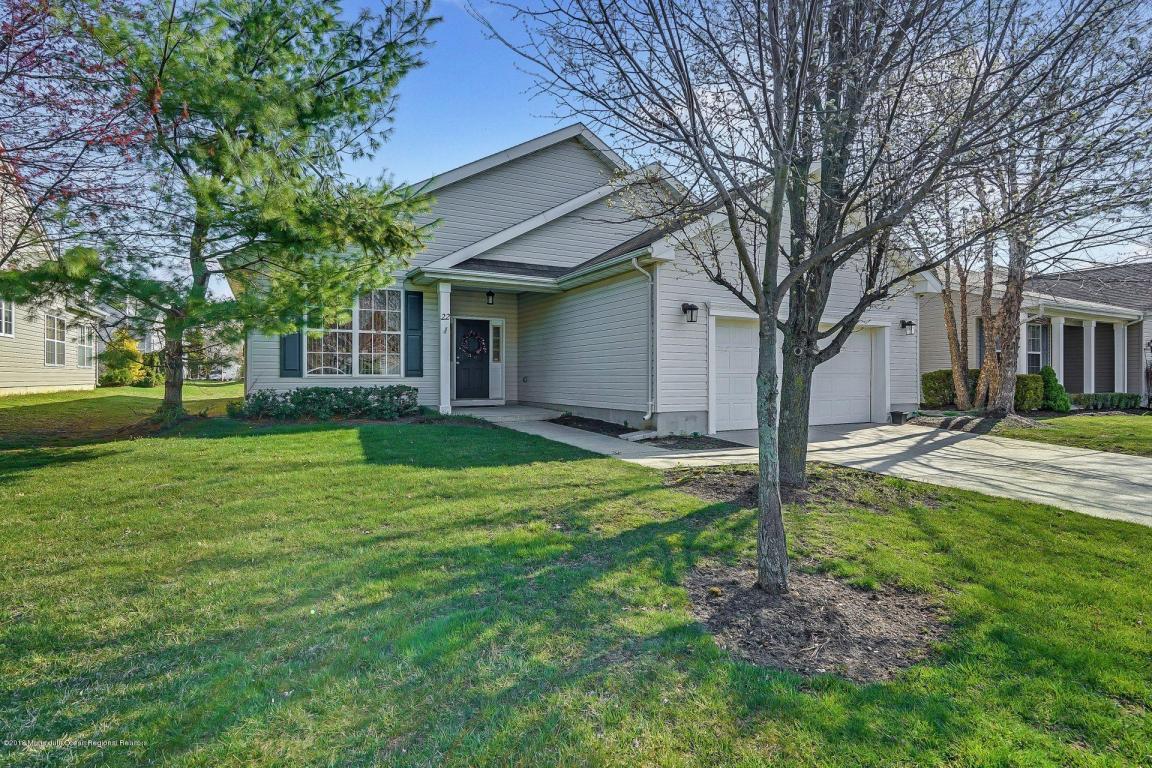 22 Tall Pines Drive - Photo 1