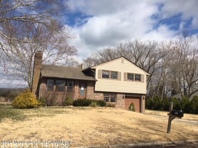 112 Nancy Drive - Photo 1