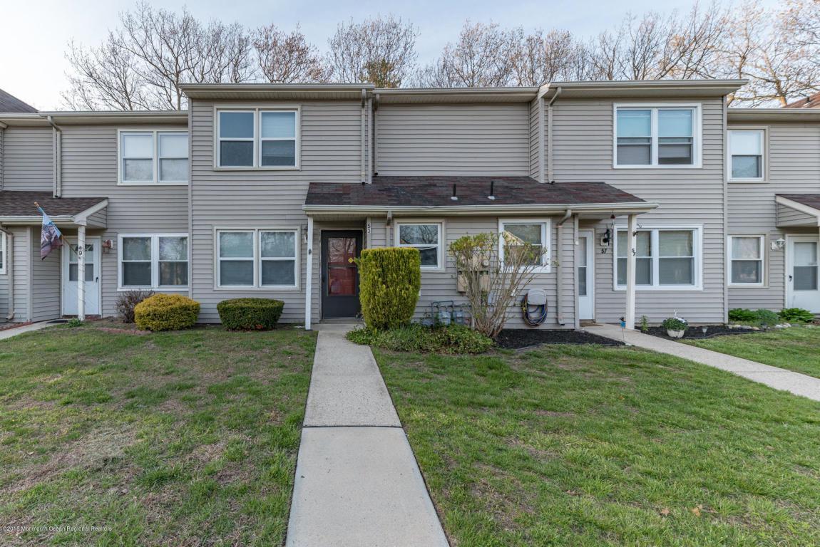 53 Townhouse Lane - Photo 1