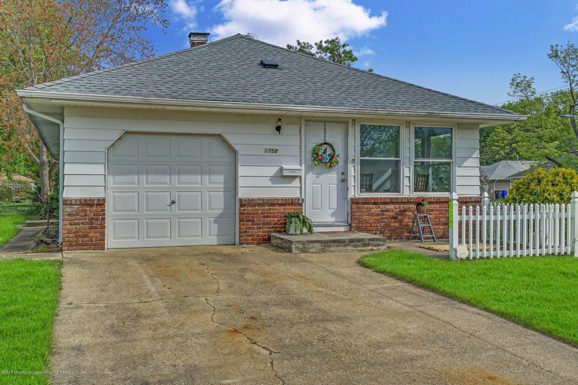1758 Yorktowne Boulevard - Photo 1